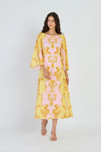 Load image into Gallery viewer, Camelia Sirens Blush