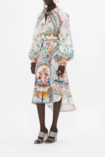 Load image into Gallery viewer, Plumes And Parterres High Low Midi Shirt Dress