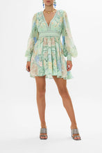 Load image into Gallery viewer, Dreaming In Dutch with Blouson Sleeve