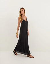 Load image into Gallery viewer, Rebeca Long Black Dress