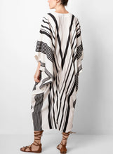 Load image into Gallery viewer, Palma Black / White Kaftan