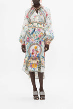 Load image into Gallery viewer, Plumes And Parterres High Low Midi Shirt Dress

