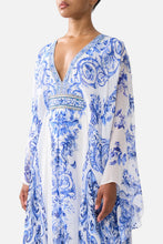 Load image into Gallery viewer, Ceramic Panoramic Long Kaftan With Waist Detail

