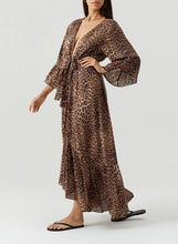Load image into Gallery viewer, Manon Cheetah Open Front Kaftan
